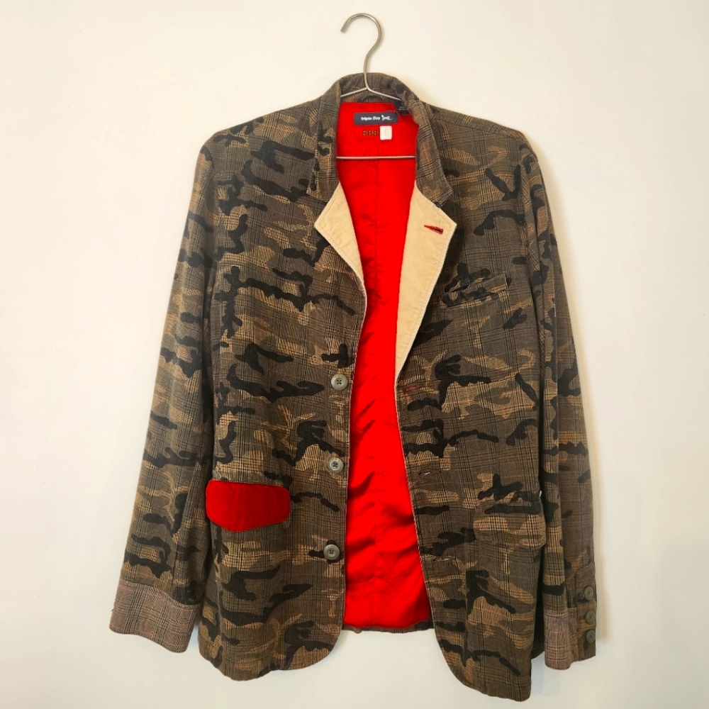 Vintage Triple Five Soul E89 Camo sport jacket.